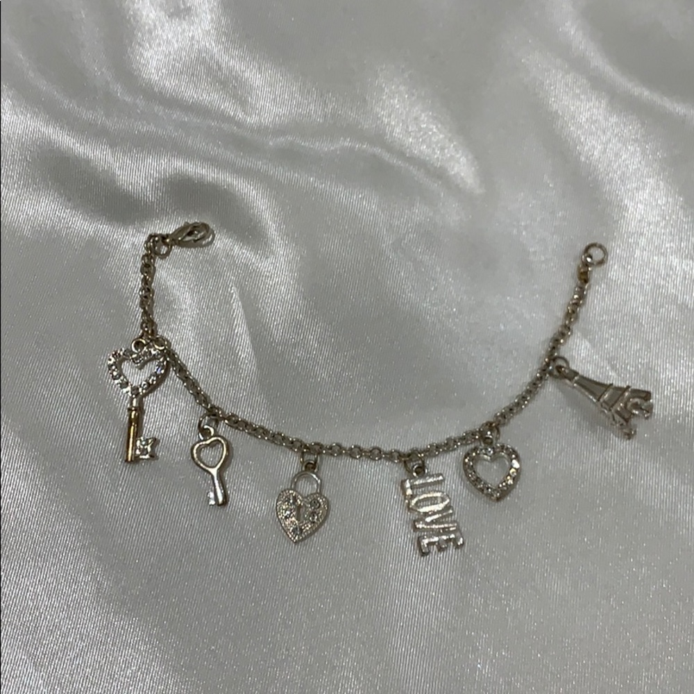 Charm bracelet